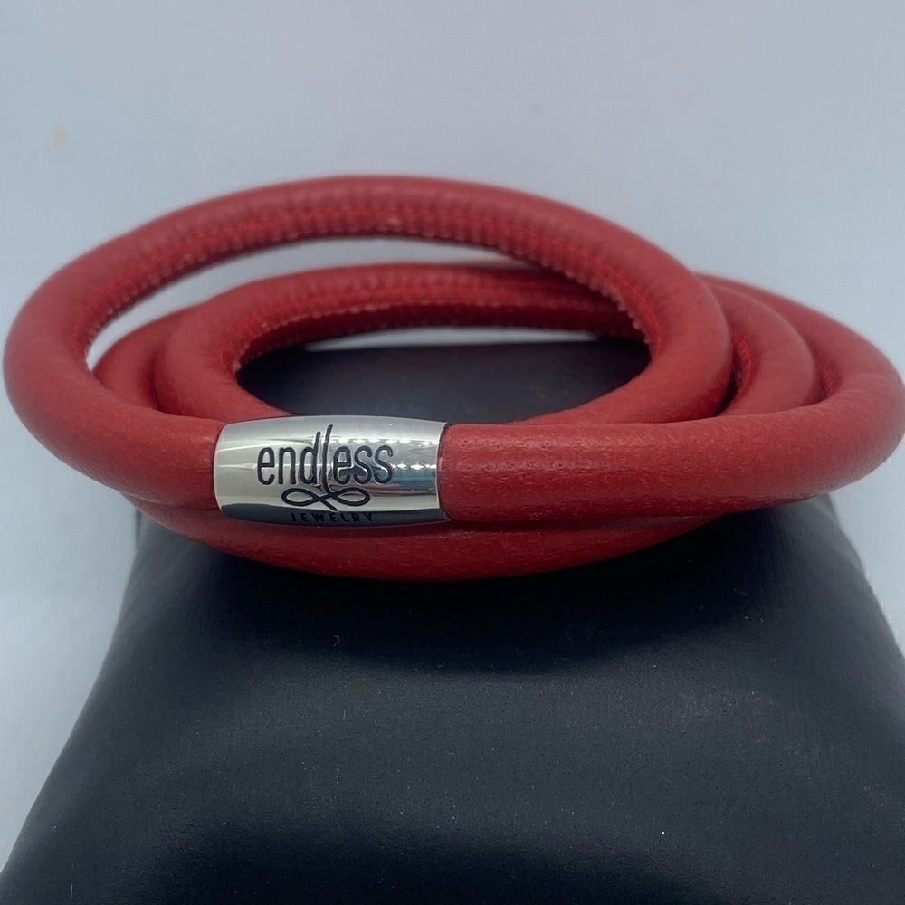 Endless Red Leather Bracelets with .925 Ster Silver Magnetic Clasp